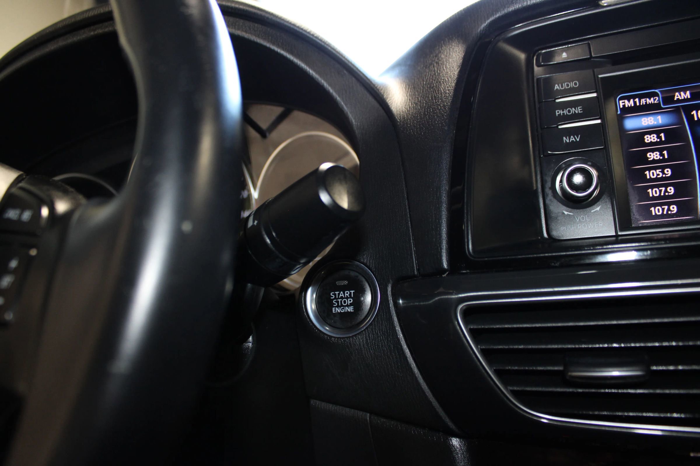 Used 2014 MAZDA MAZDA6 Touring w/ Touring Technology Package FWD image 17