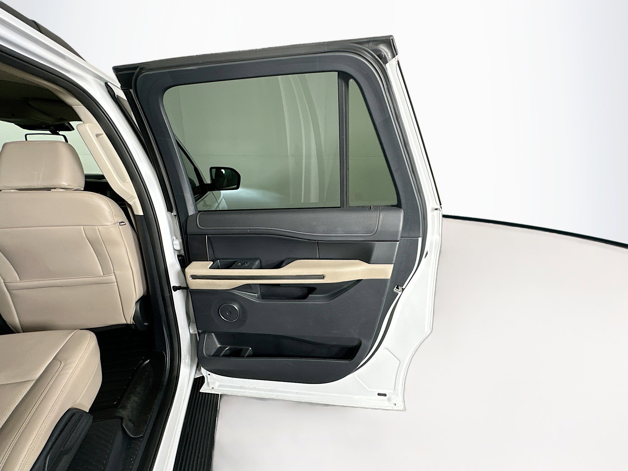 Used 2023 Ford Expedition Max XLT RWD image 30