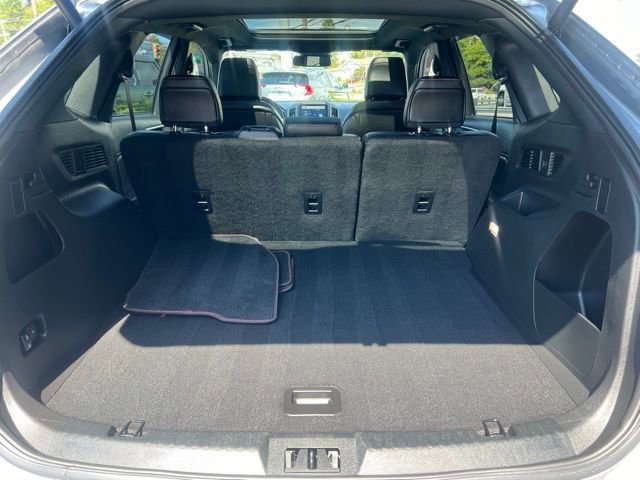 Used 2024 Ford Edge ST-Line image 17