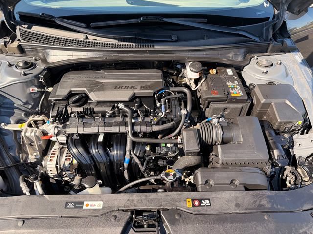 Used 2024 Hyundai Elantra SEL FWD image 28
