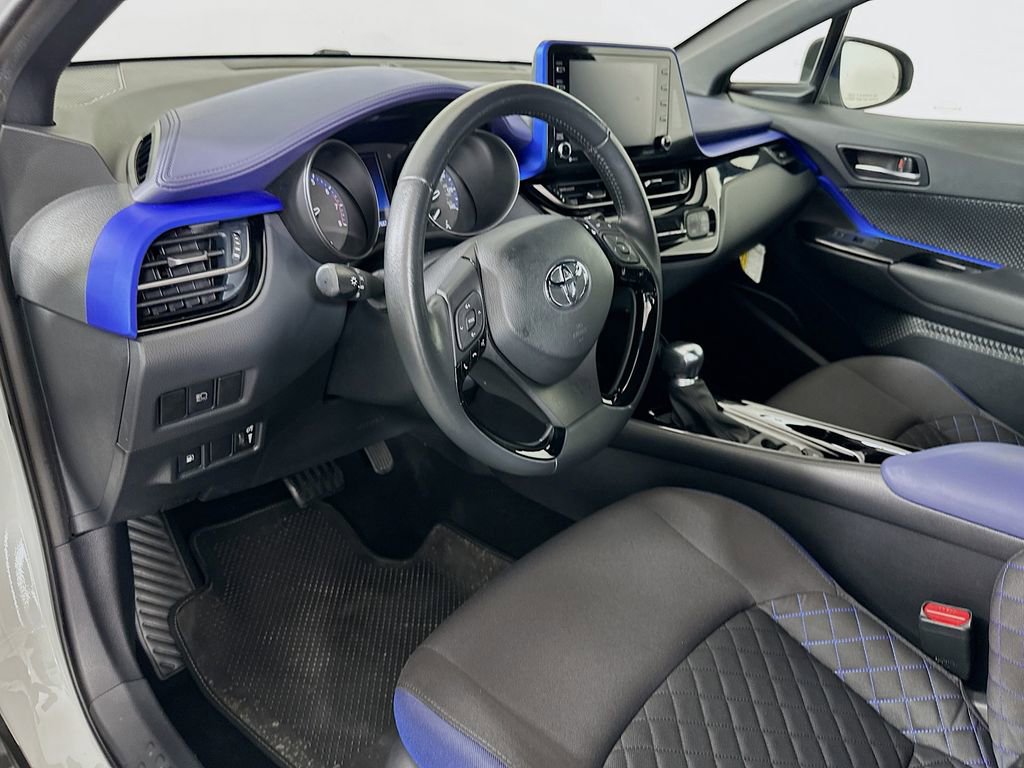 Certified 2022 Toyota C-HR XLE FWD image 9