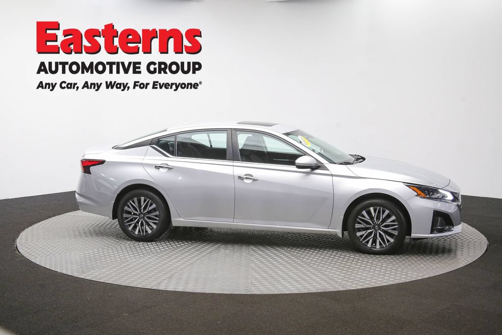 Used 2023 Nissan Altima 2.5 SV w/ SV Premium Package AWD/4WD image 49