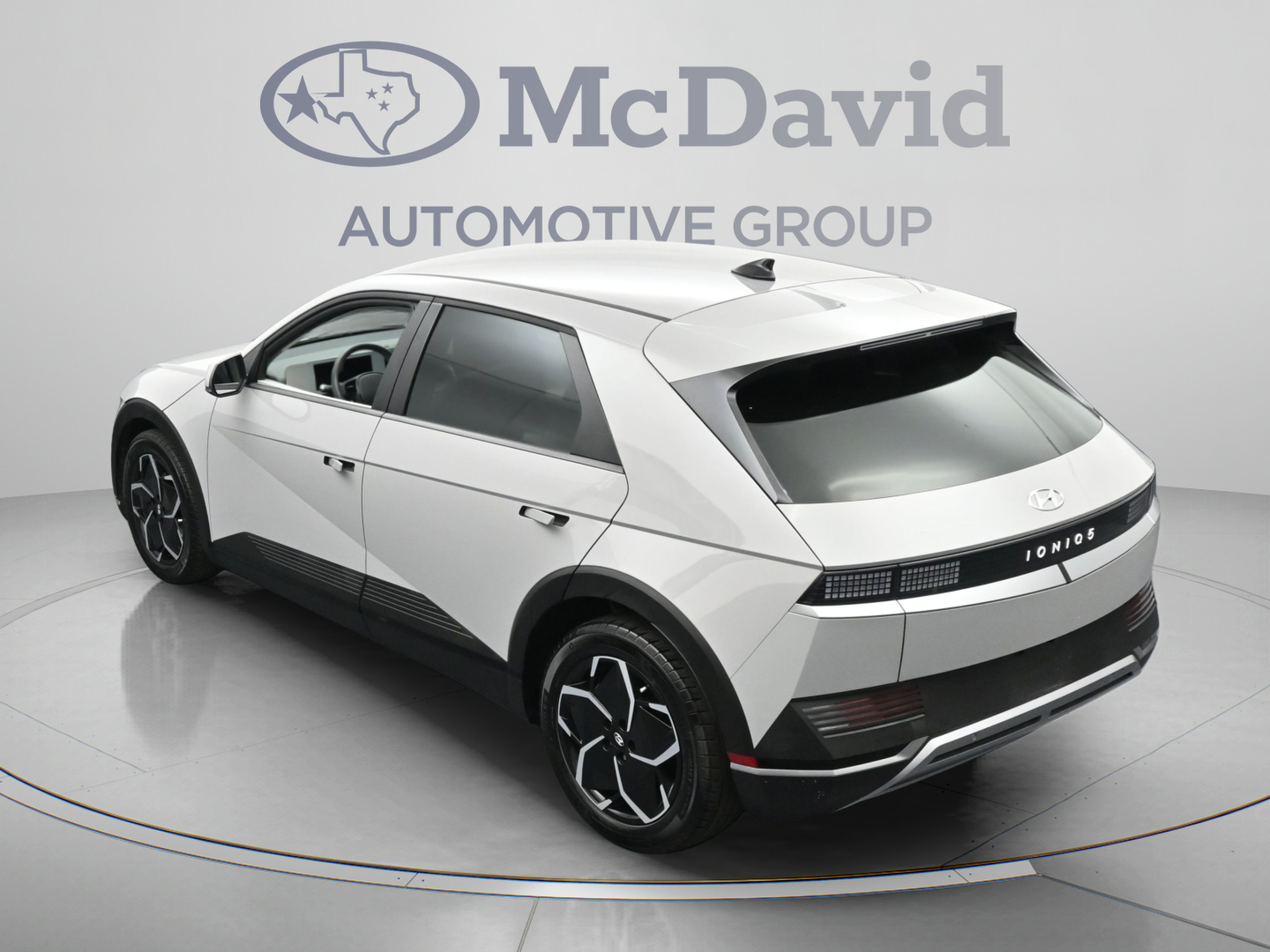Used 2024 Hyundai Ioniq 5 SE RWD image 36