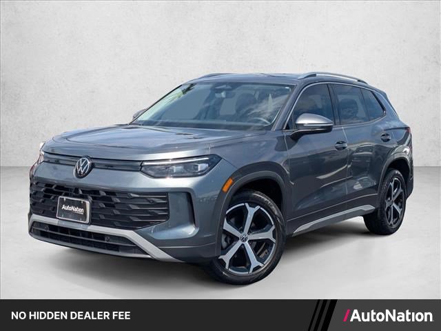 Used 2025 Volkswagen Tiguan SE