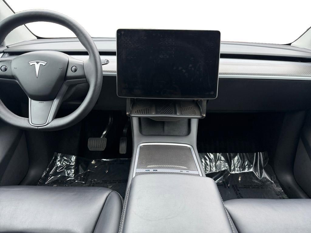 Used 2023 Tesla Model Y Long Range image 11