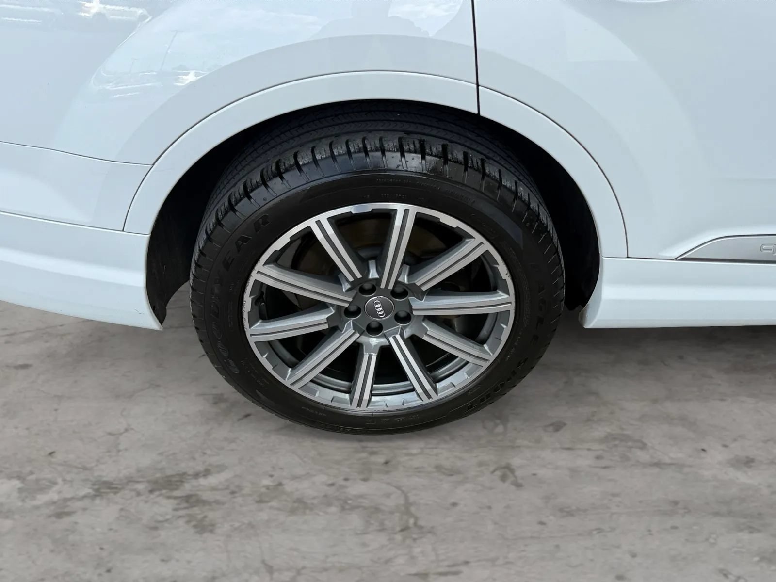 Used 2018 Audi Q7 3.0T Prestige AWD/4WD image 45