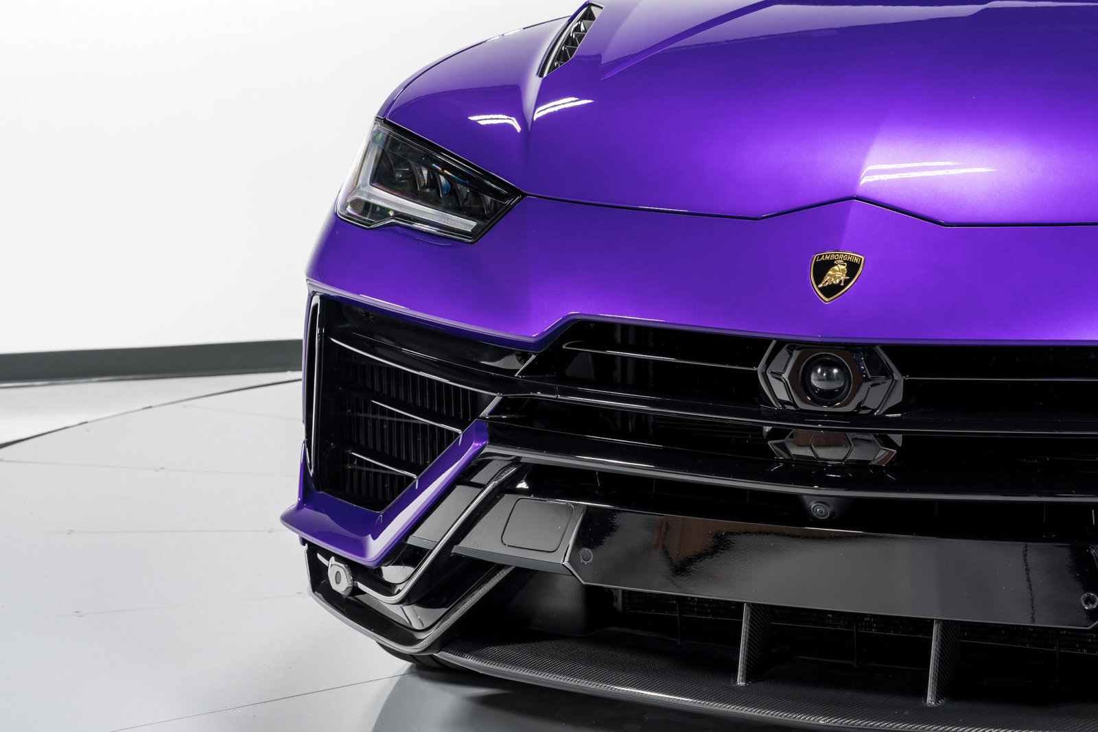 Used 2023 Lamborghini Urus Performante AWD/4WD image 47