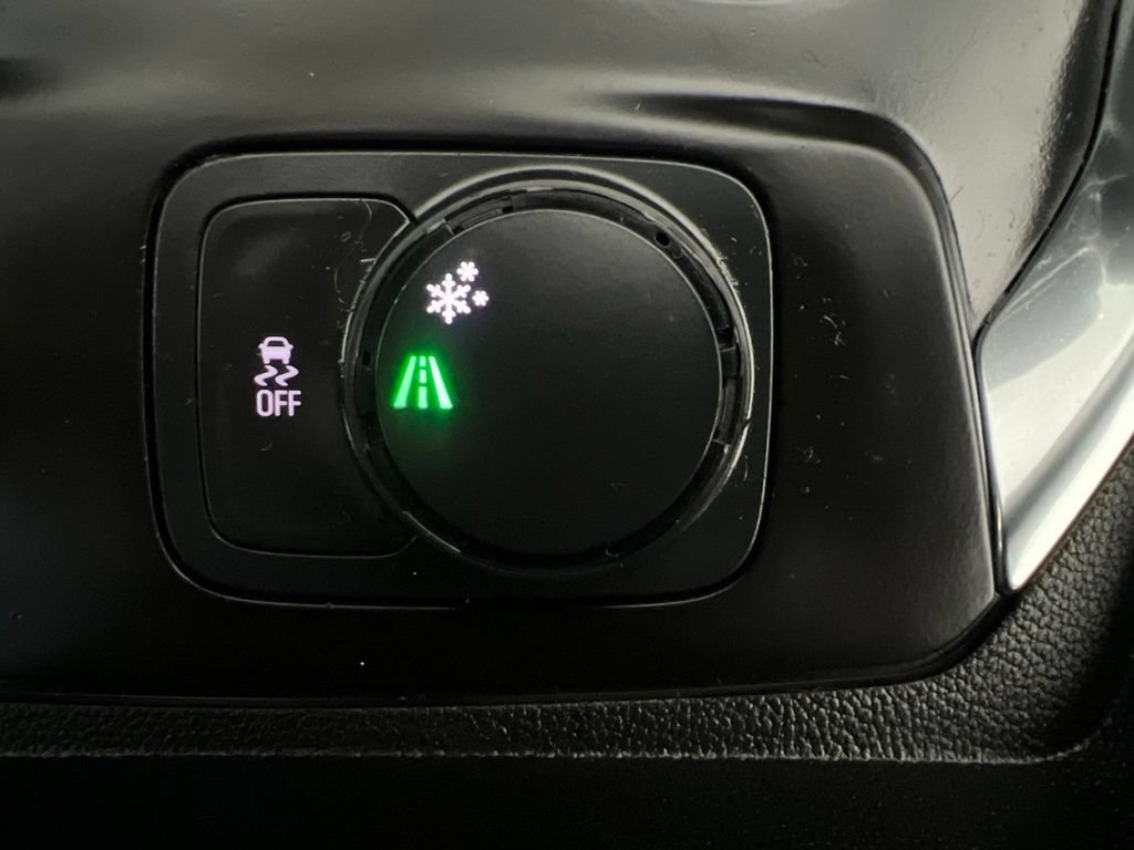 Used 2020 Chevrolet Traverse LS FWD image 68