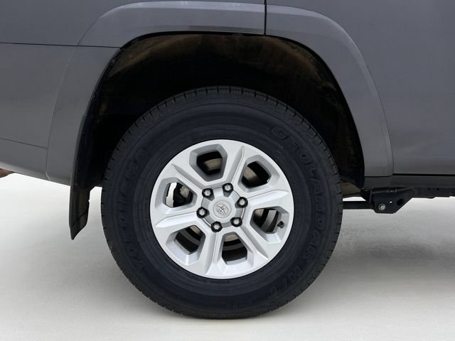 Used 2023 Toyota 4Runner SR5 Premium w/ Moonroof Package RWD image 28