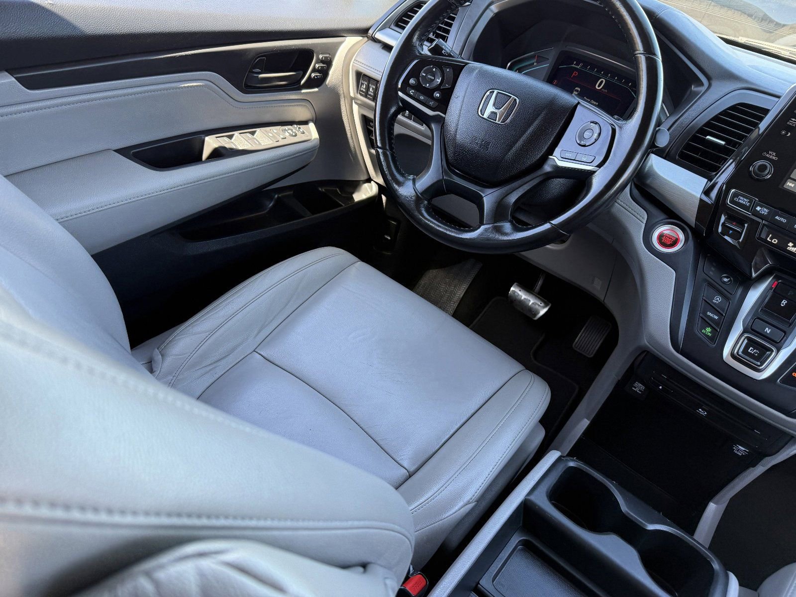 Used 2018 Honda Odyssey Touring image 15