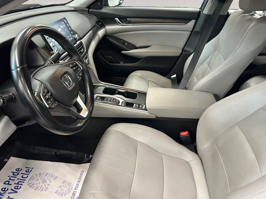 Used 2020 Honda Accord Touring image 9