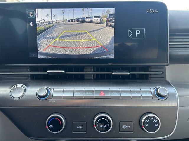 Used 2024 Hyundai Kona SE image 11