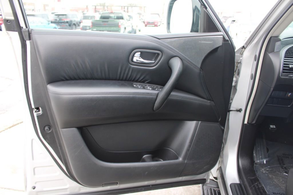 Used 2021 Nissan Armada SV image 16