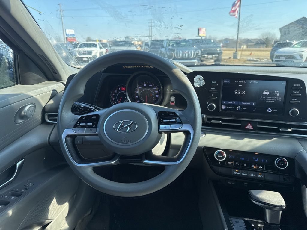 Used 2022 Hyundai Elantra SEL FWD image 38