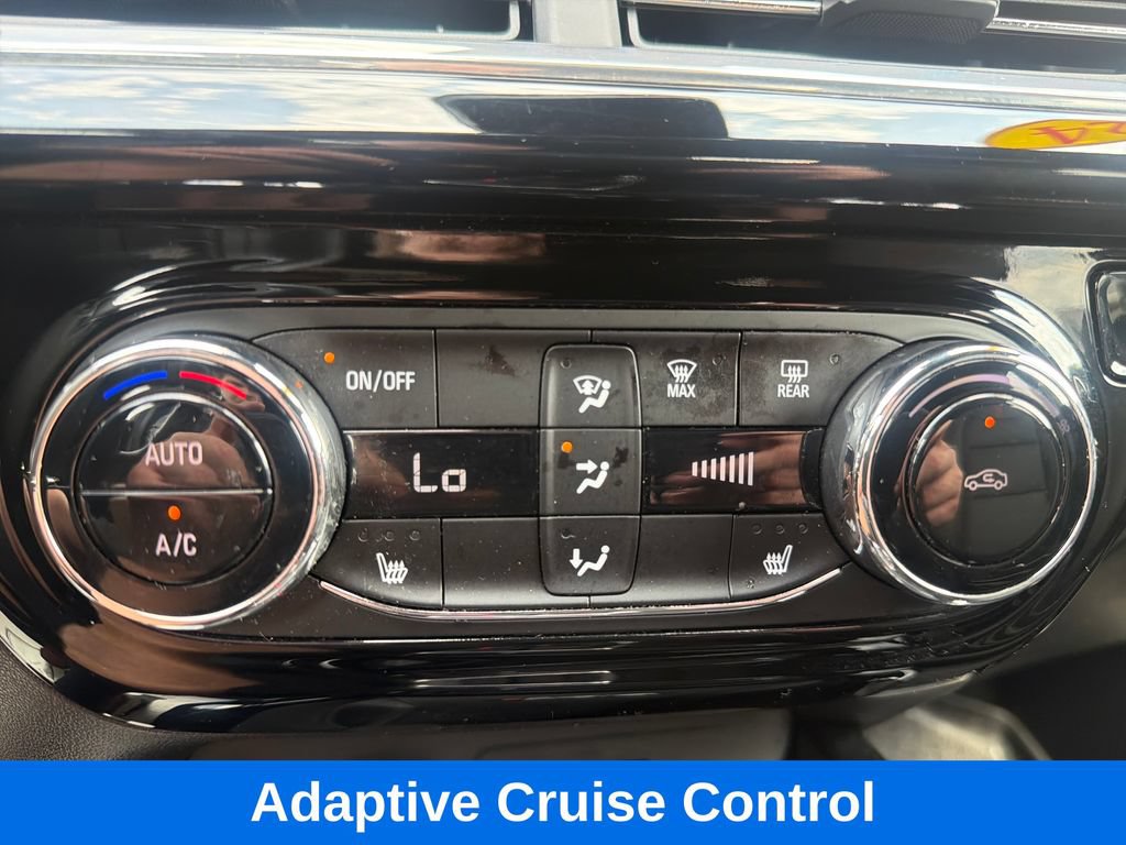 Used 2024 Chevrolet Trax RS FWD image 18