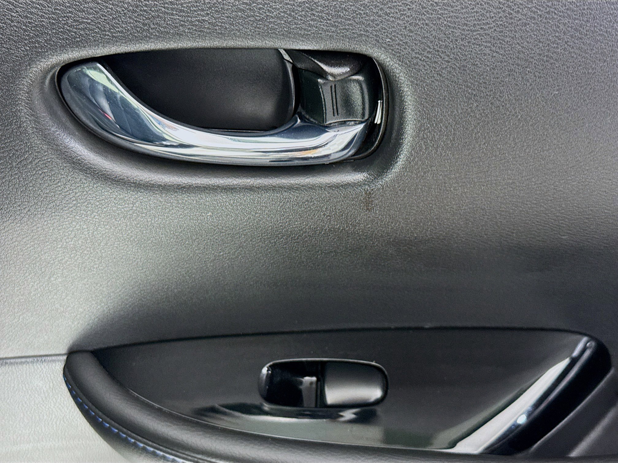 Used 2019 Nissan Leaf SL Plus image 30