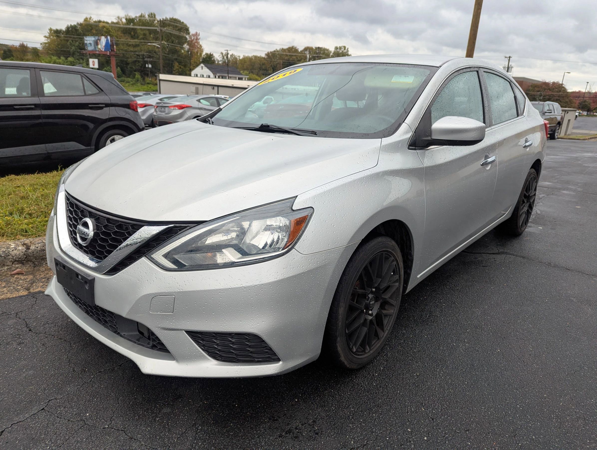 Used 2019 Nissan Sentra S image 3