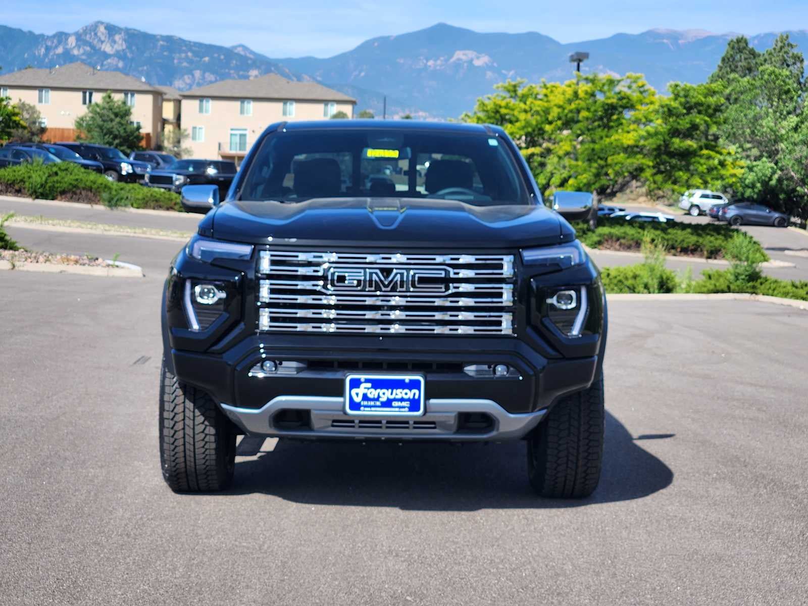New 2026 GMC Canyon Denali w/ LPO, Black Badging Package AWD/4WD image 5