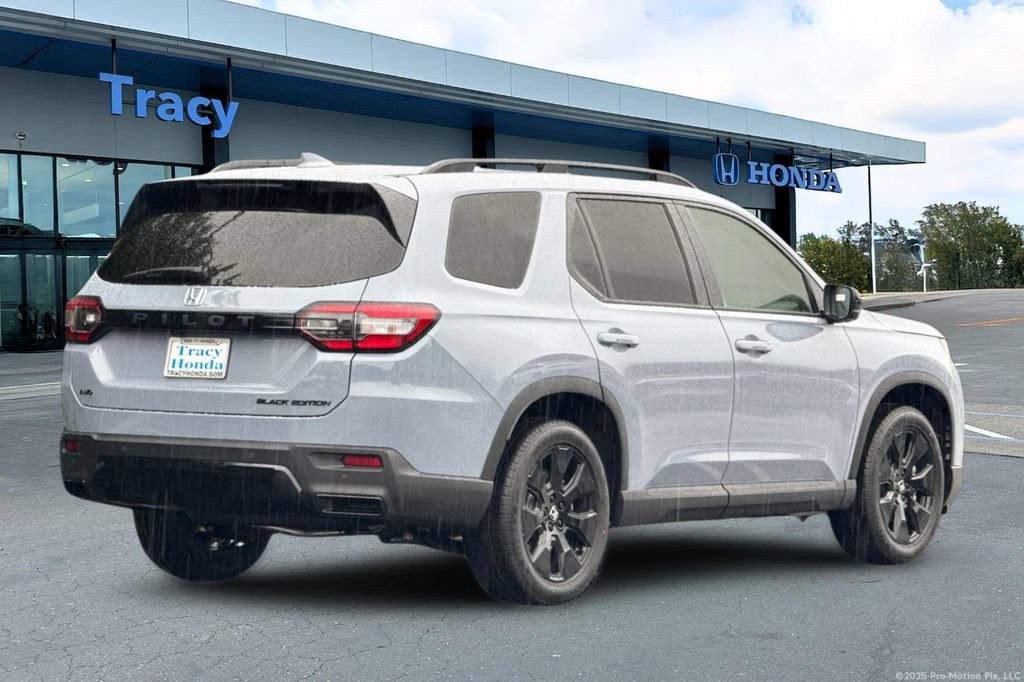 New 2026 Honda Pilot Black Edition image 6