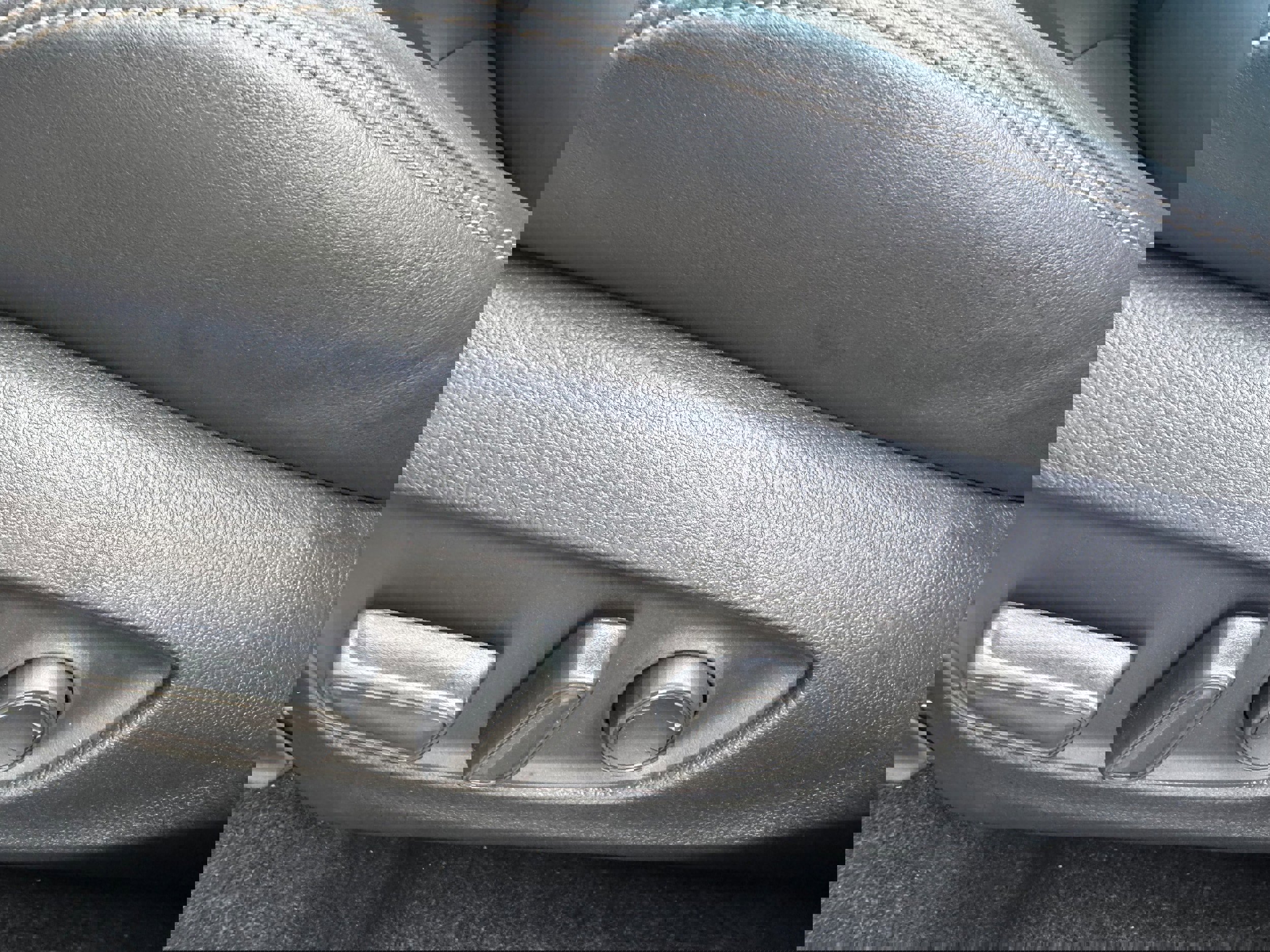 Used 2024 Toyota RAV4 XLE Premium image 12