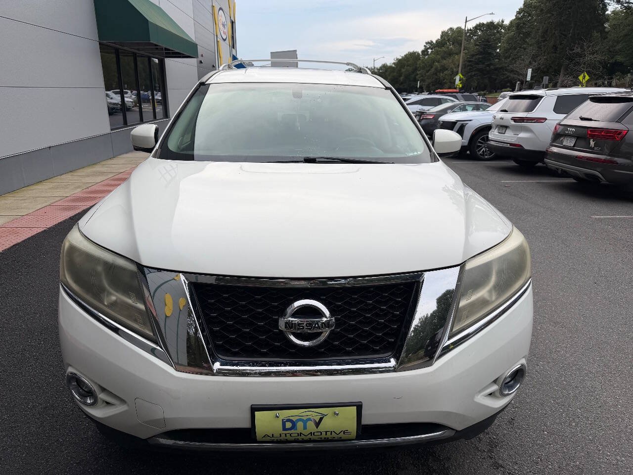 Used 2013 Nissan Pathfinder Platinum AWD/4WD image 6