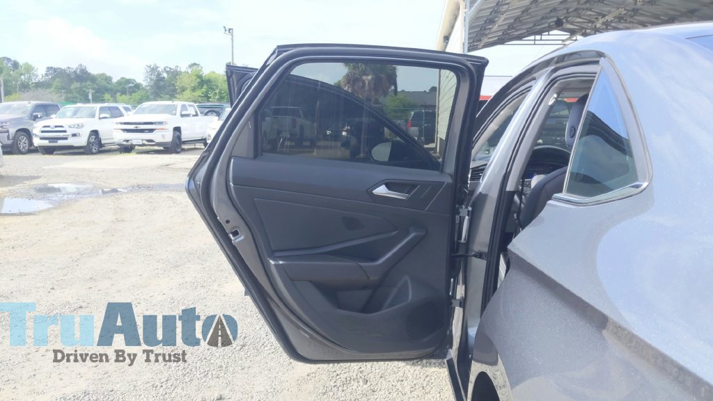 Used 2023 Volkswagen Jetta SE FWD image 34