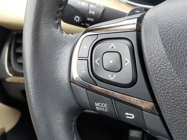 Used 2017 Toyota Avalon XLE Premium w/ All Weather Liner Package image 13