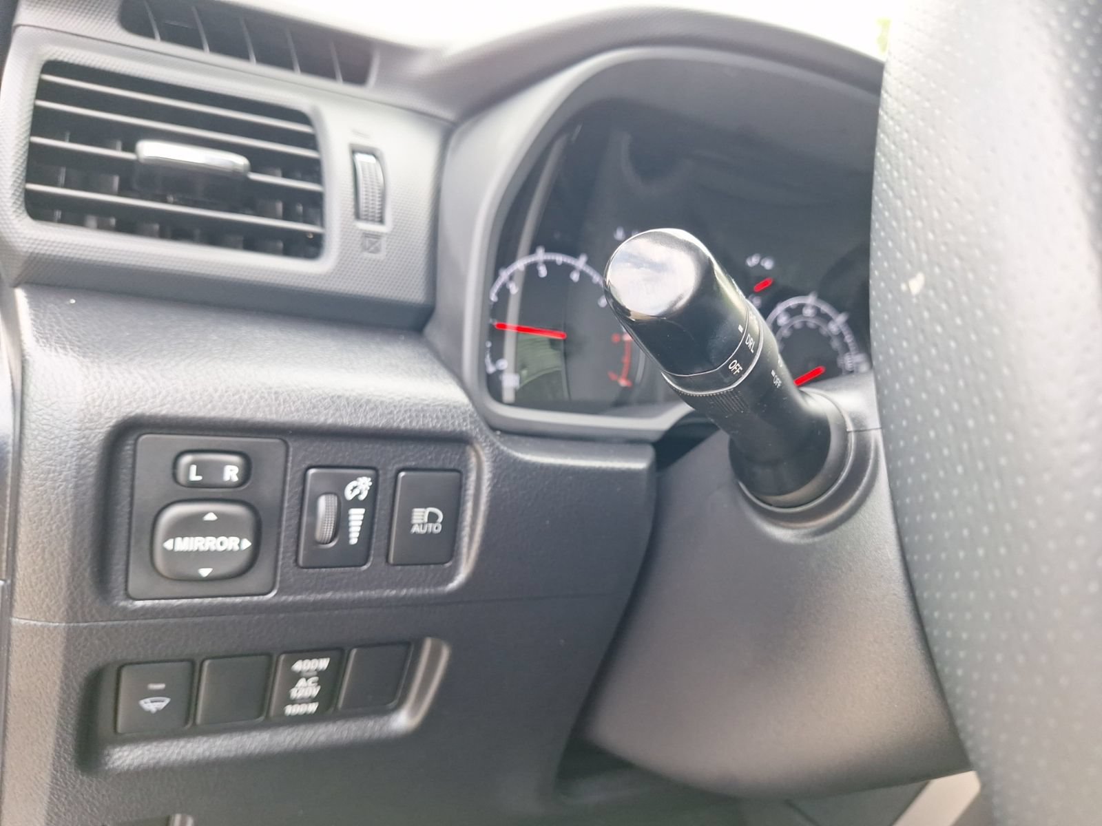 Used 2020 Toyota 4Runner SR5 Premium RWD image 17