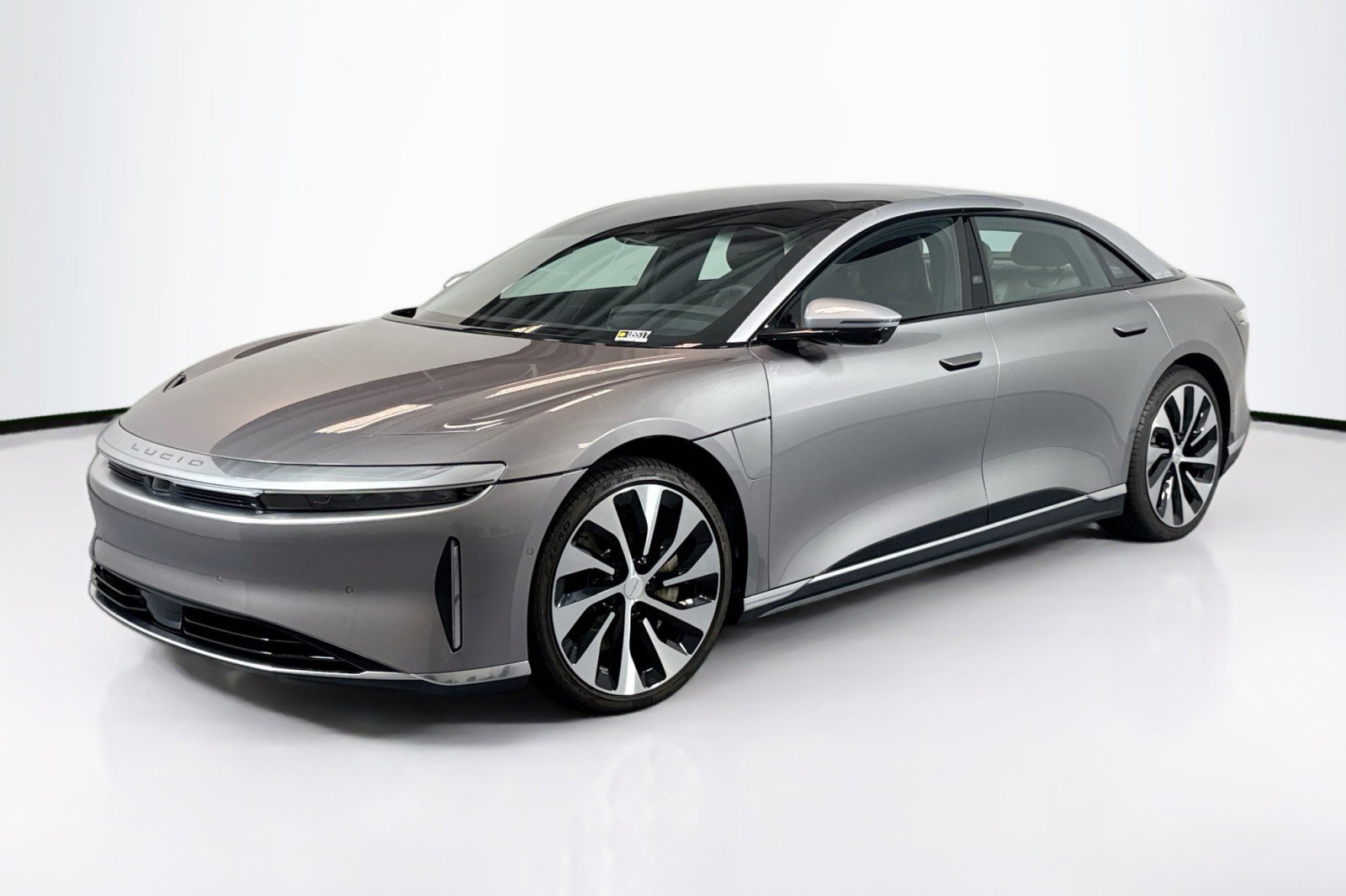 Used 2022 Lucid Air Grand Touring image 1