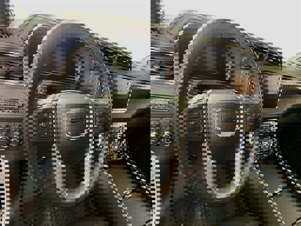 Certified 2024 GMC Yukon Denali image 6