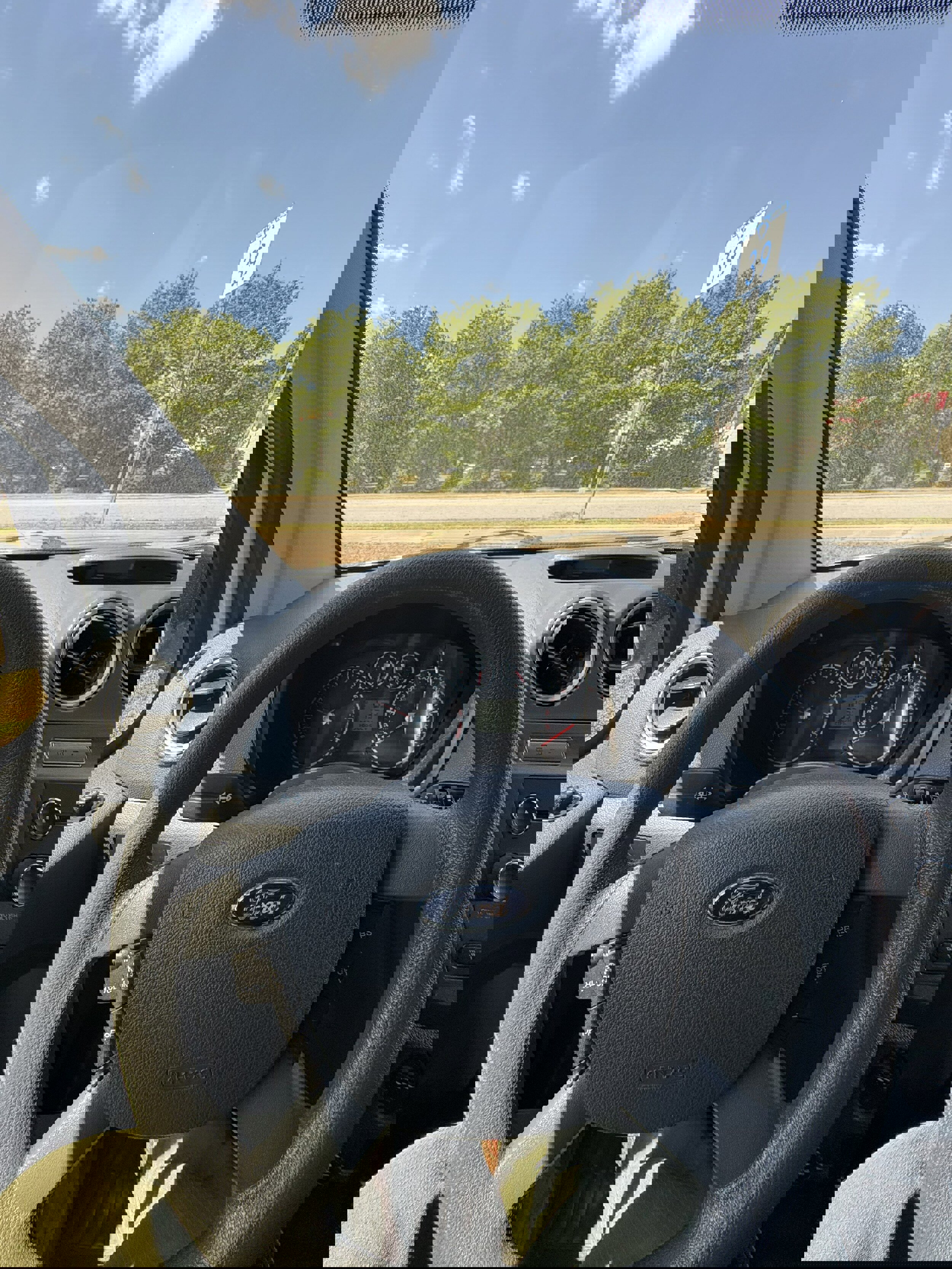 Used 2013 Ford Transit Connect XLT FWD image 11