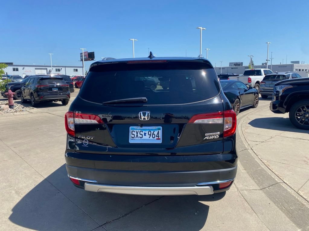 Used 2019 Honda Pilot Touring image 4