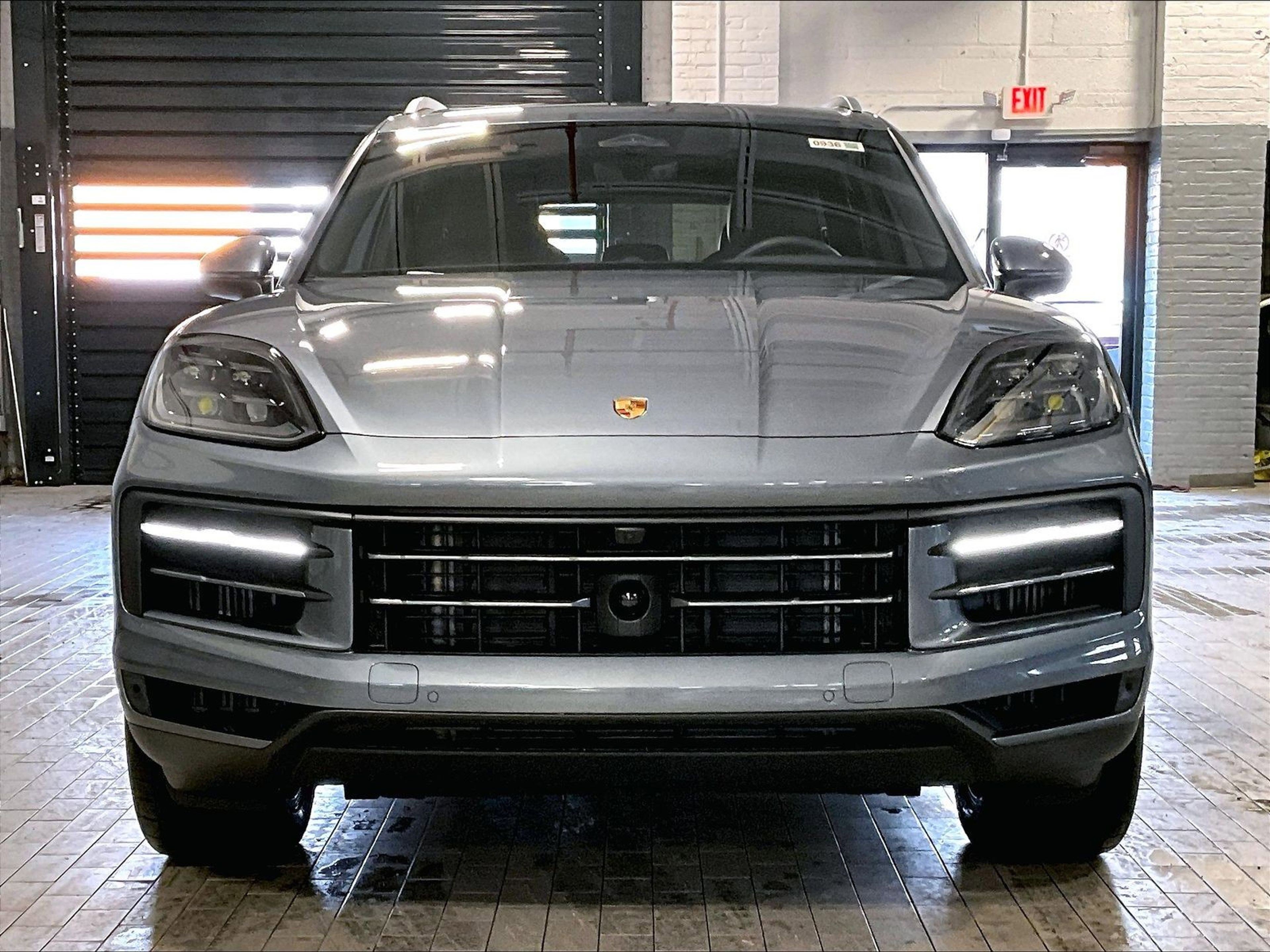 New 2026 Porsche Cayenne image 22