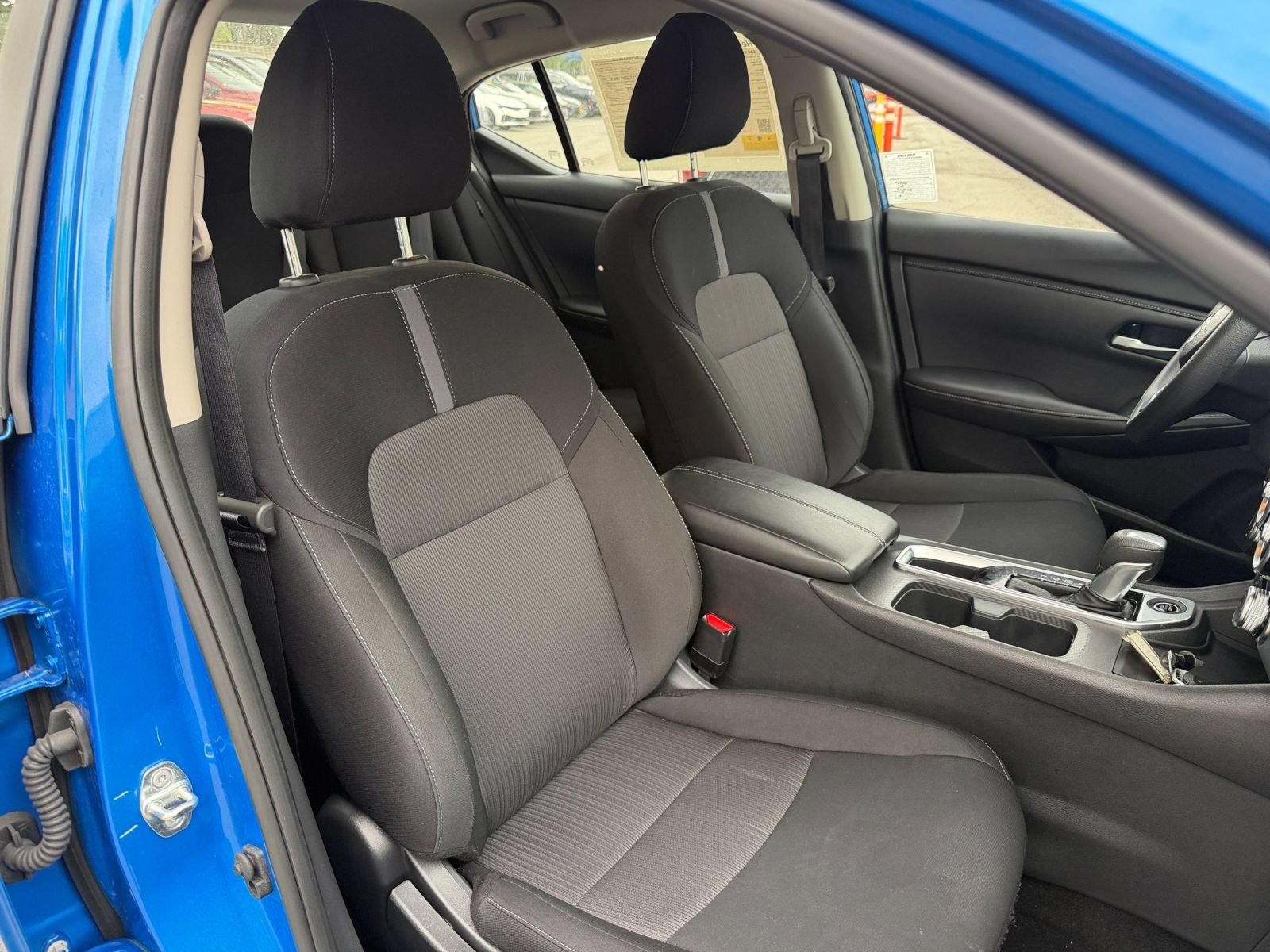 Used 2025 Nissan Sentra SV FWD image 34