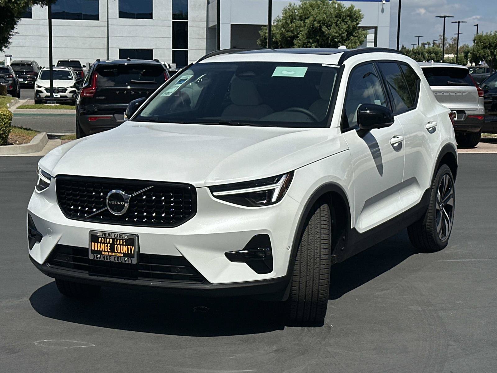 New 2026 Volvo XC40 B5 Ultra w/ Climate Package AWD/4WD image 6