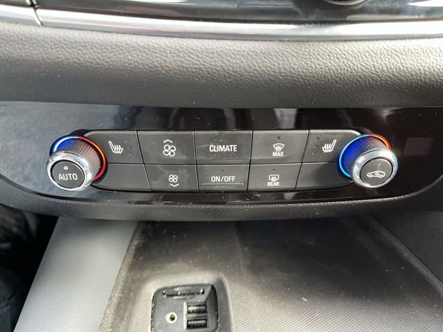 Used 2020 Buick Enclave Essence w/ Sound and Sites Package image 19