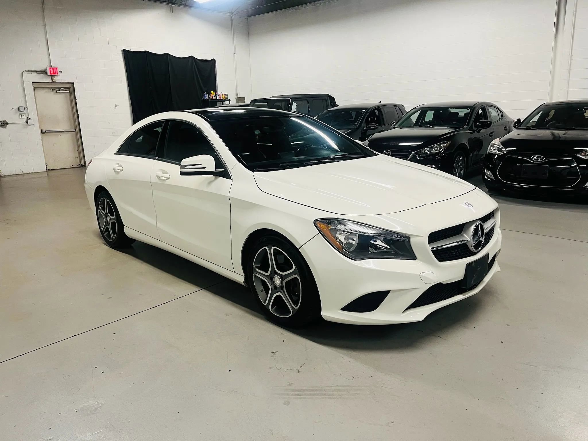 Used 2014 Mercedes-Benz CLA 250 image 4