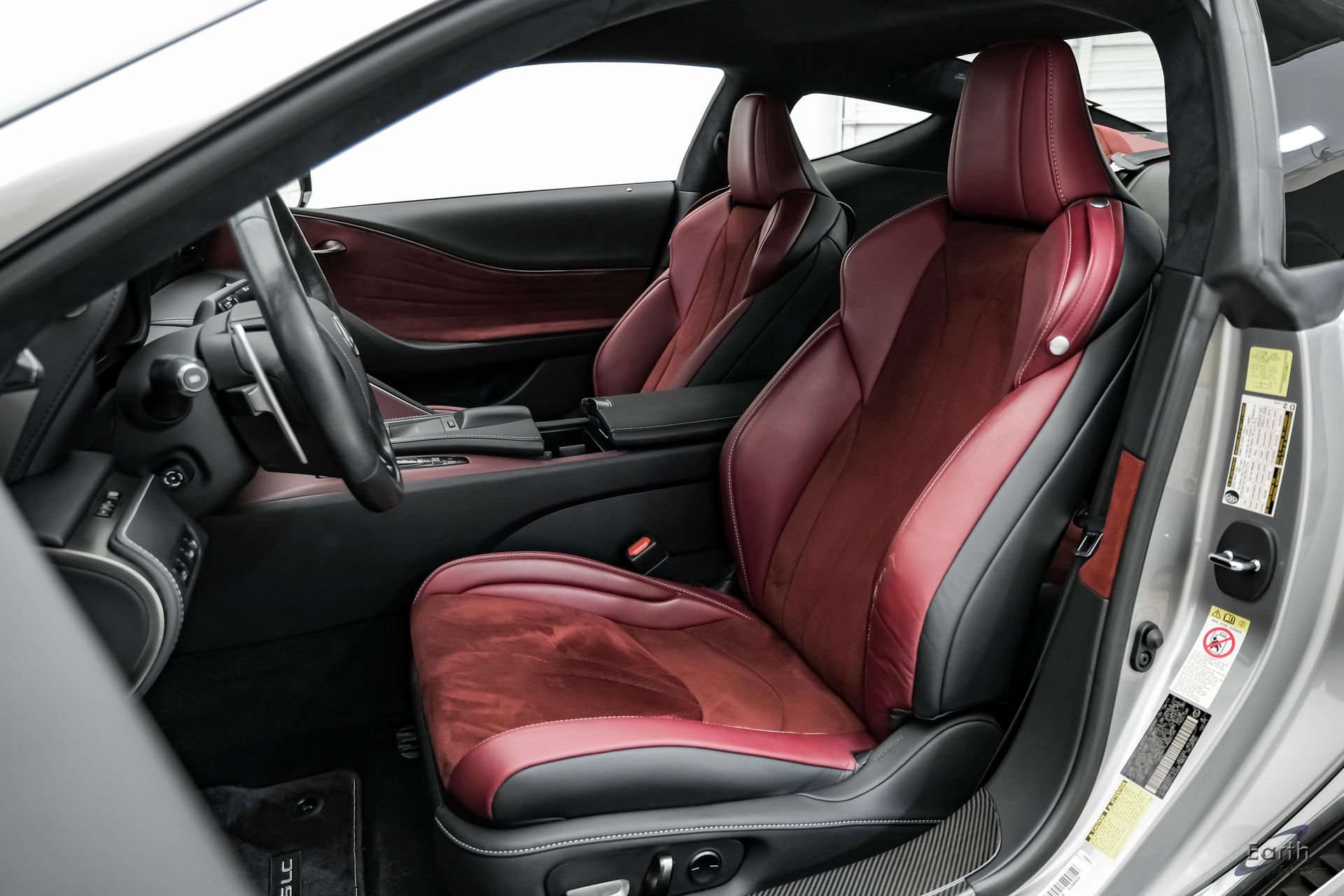 Used 2018 Lexus LC 500 Coupe w/ Performance Package RWD image 36