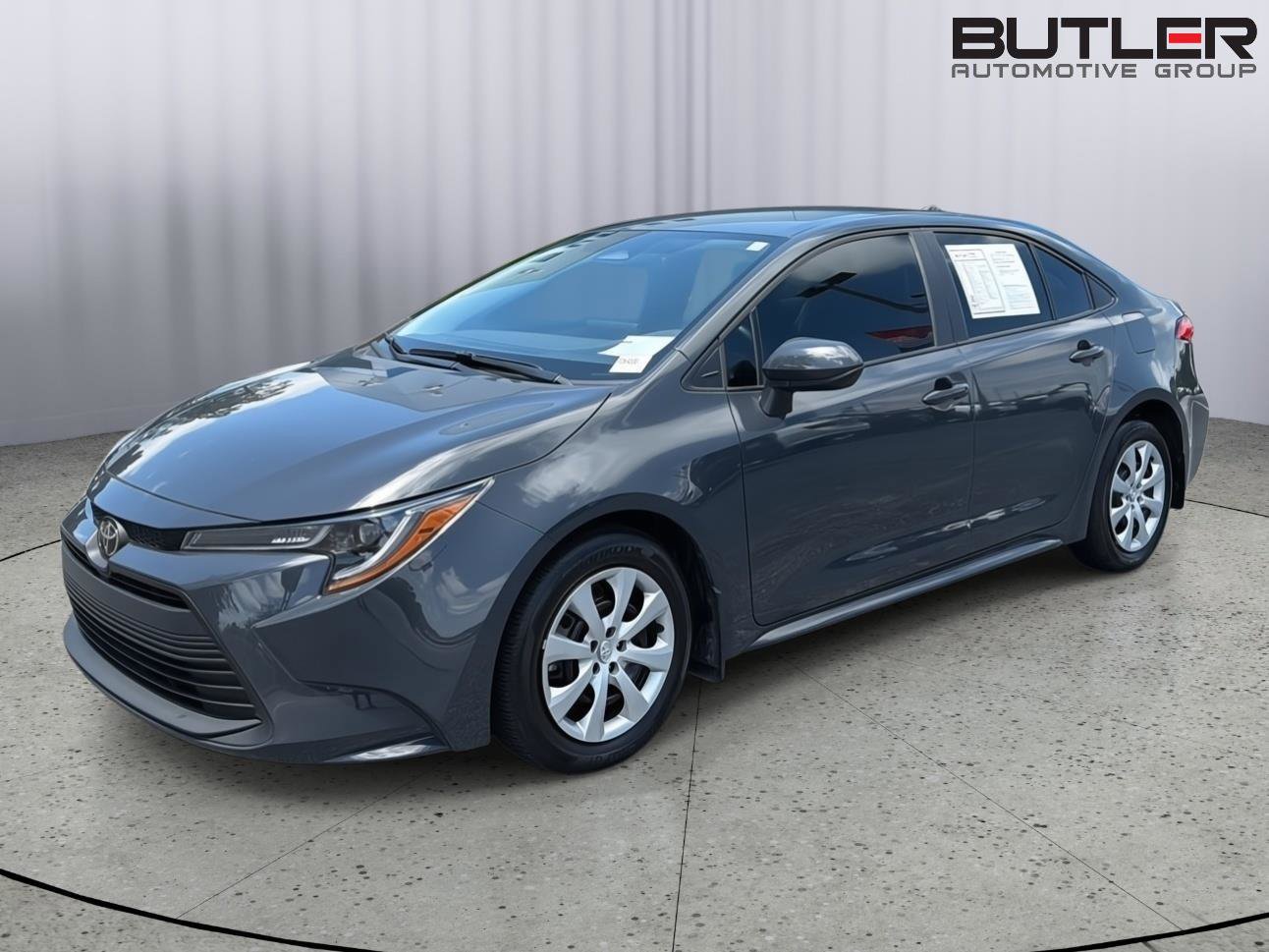 Used 2025 Toyota Corolla LE FWD video 1