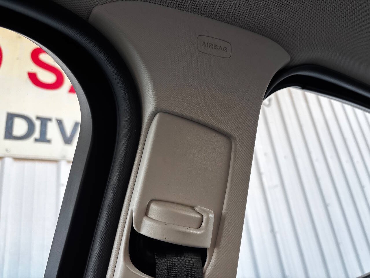 Used 2014 Ford Focus SE FWD image 19
