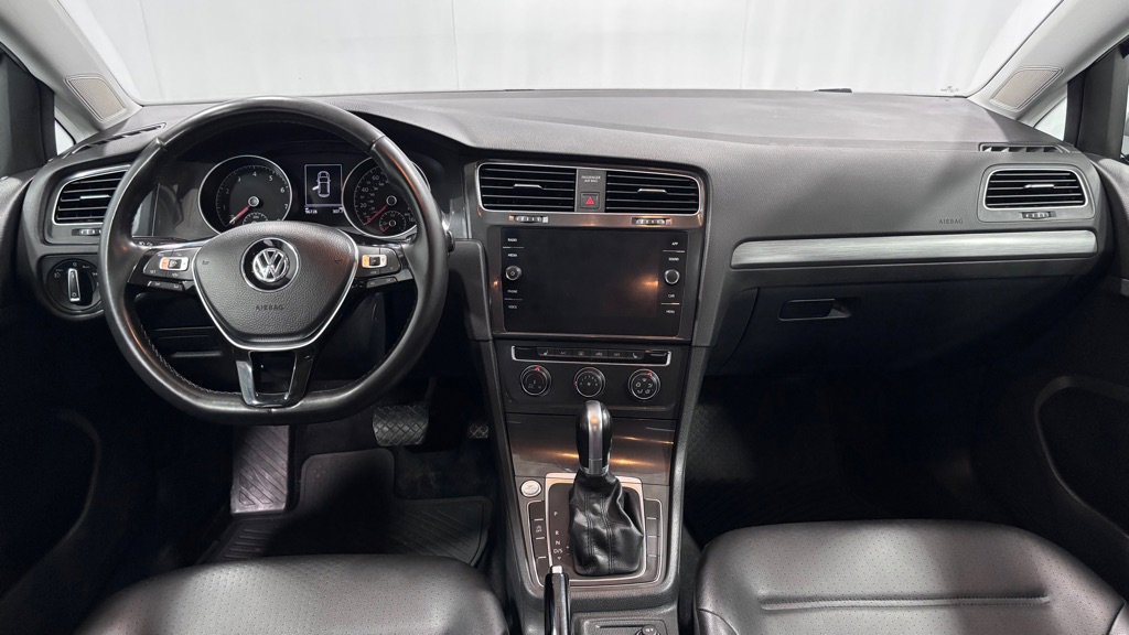 Used 2019 Volkswagen Golf SE w/ Driver Assistance Package FWD image 10