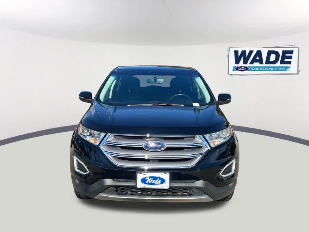 Used 2018 Ford Edge Titanium w/ Equipment Group 301A AWD/4WD image 2