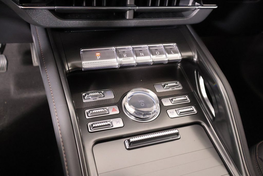 New 2026 Lincoln Nautilus Premier w/ Jet Appearance Package AWD/4WD image 9