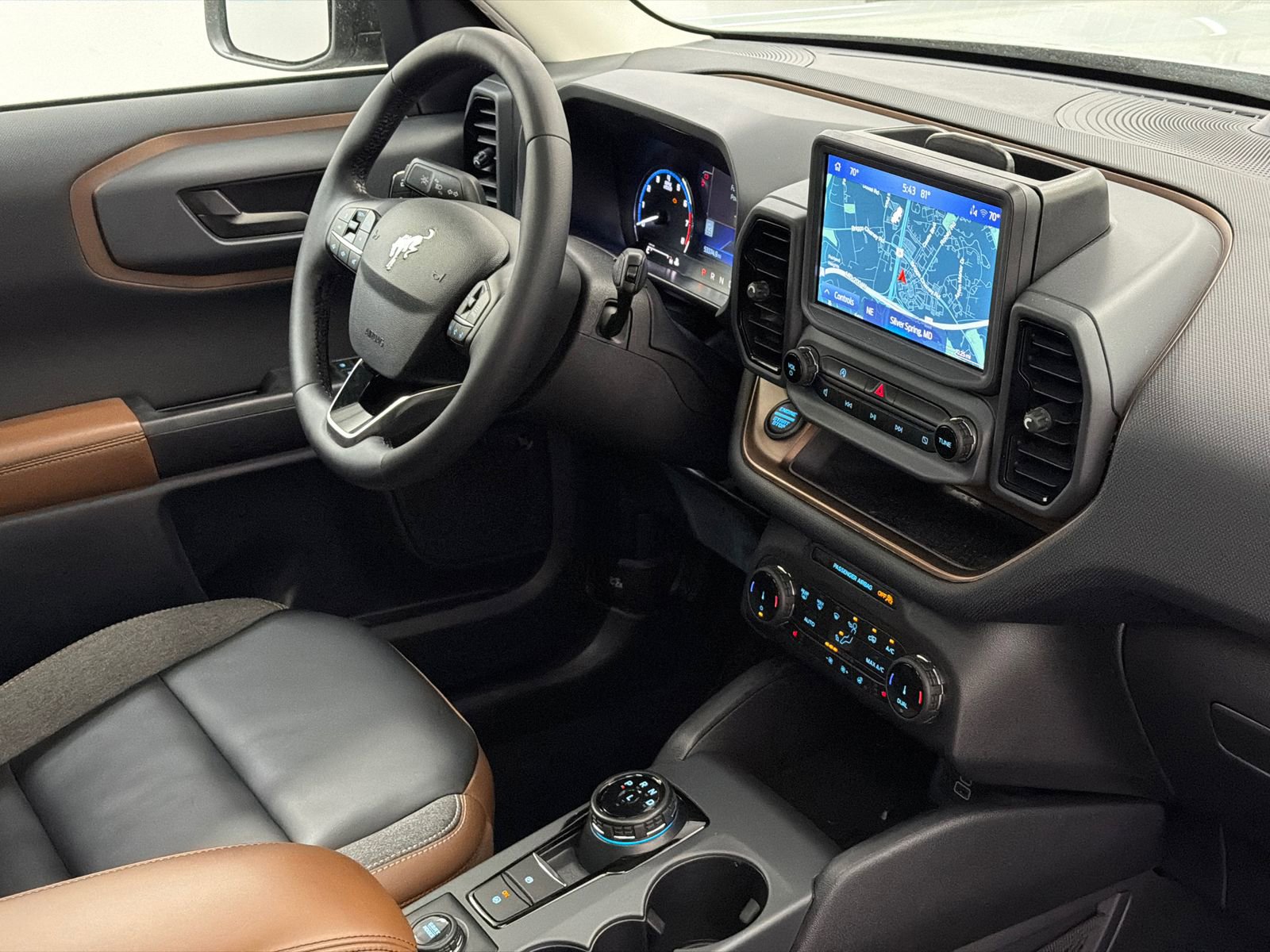 Used 2024 Ford Bronco Sport Outer Banks w/ Tech Package image 10