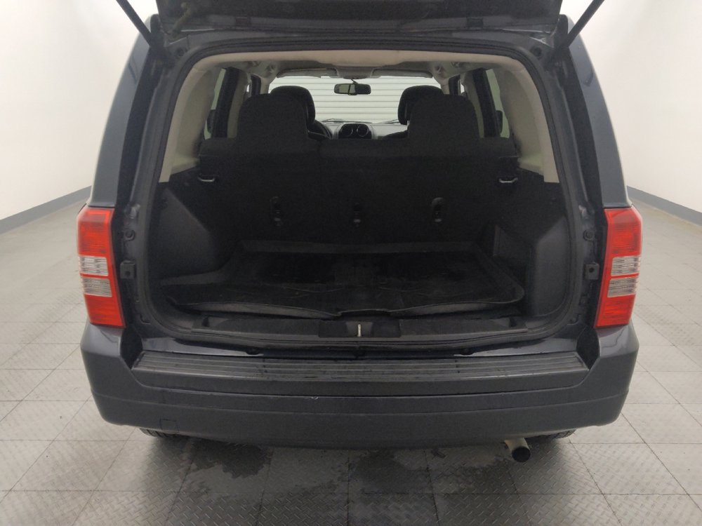 Used 2016 Jeep Patriot Sport FWD image 29