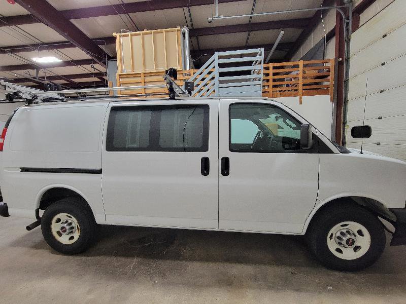 Used 2020 GMC Savana 3500 w/ Driver Convenience Package RWD image 21