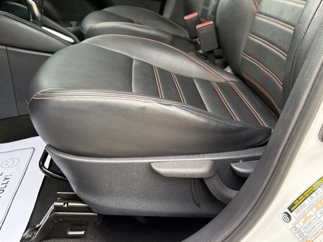Used 2020 Nissan Kicks SR w/ SR Premium Package image 14