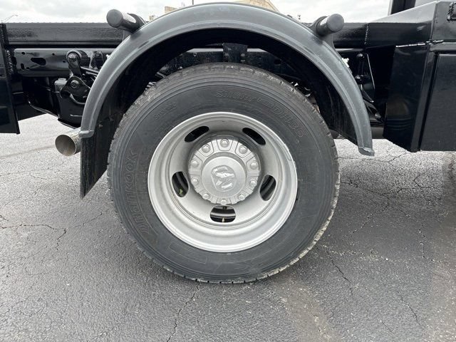 New 2024 RAM 5500 Tradesman w/ Chrome Appearance Group AWD/4WD image 27