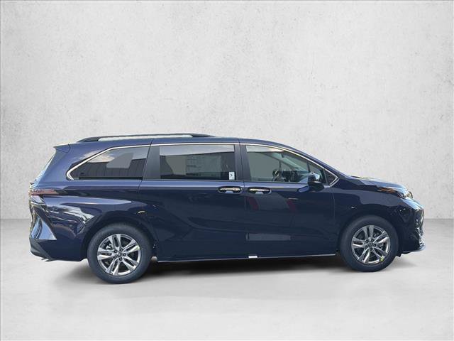 New 2026 Toyota Sienna XLE AWD/4WD image 4