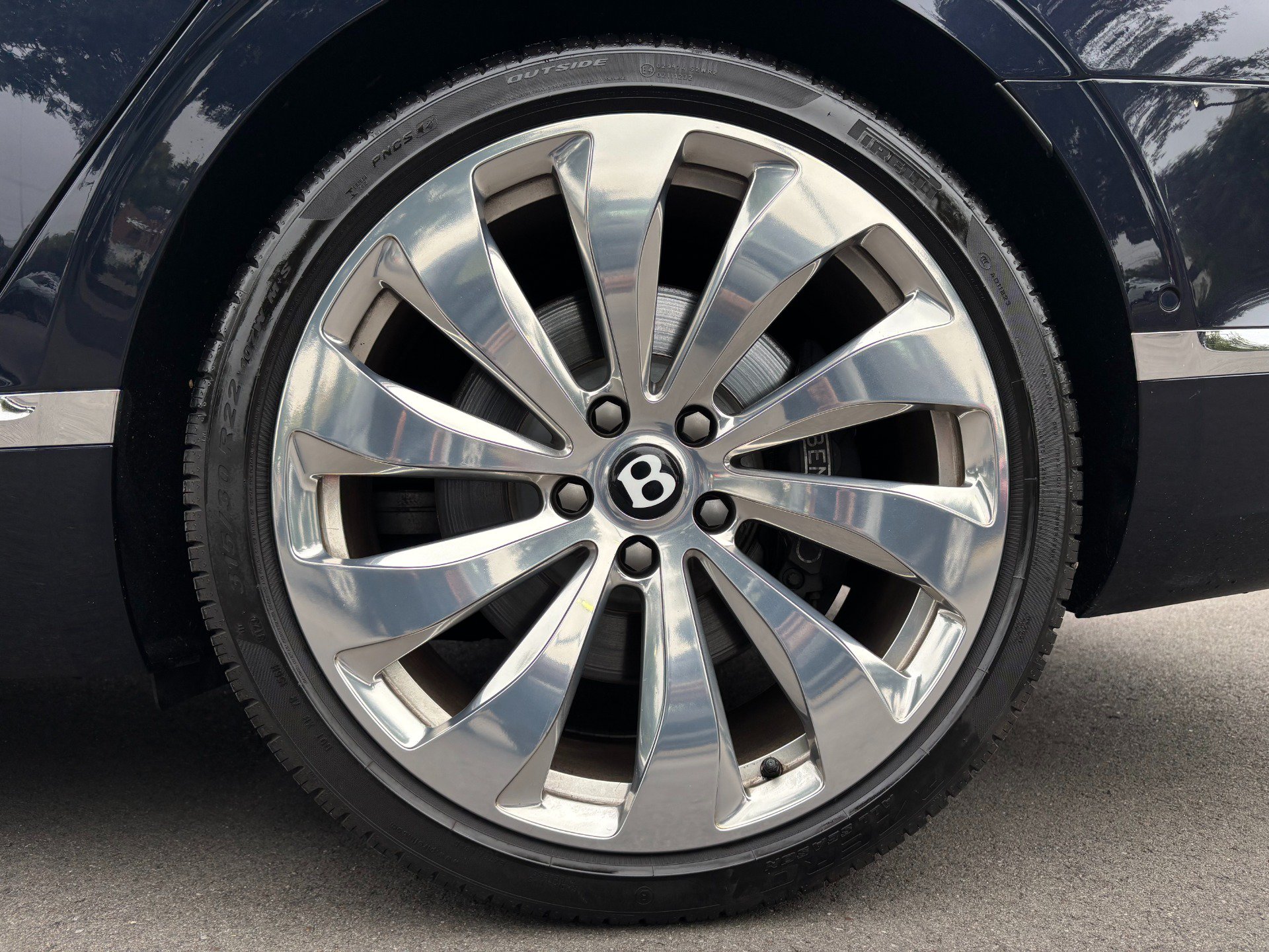 Used 2021 Bentley Flying Spur V8 AWD/4WD image 51
